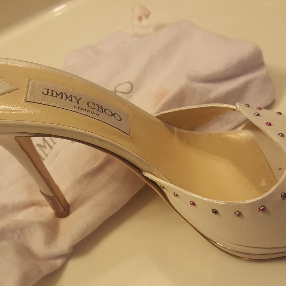 Shoes - Picture 3 of 4